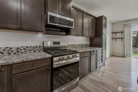 10582 191st Street E Puyallup WA 98374