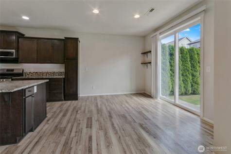 10582 191st Street E Puyallup WA 98374