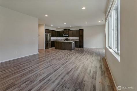 10582 191st Street E Puyallup WA 98374