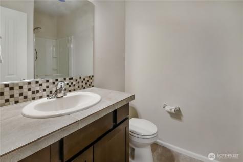 10582 191st Street E Puyallup WA 98374