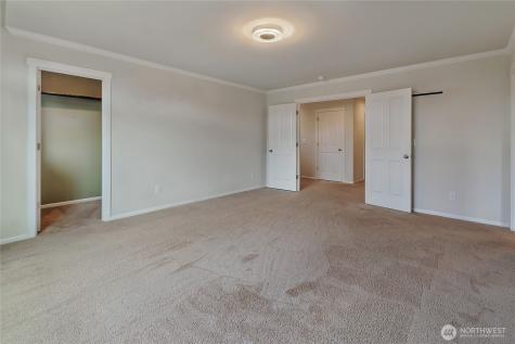 10582 191st Street E Puyallup WA 98374