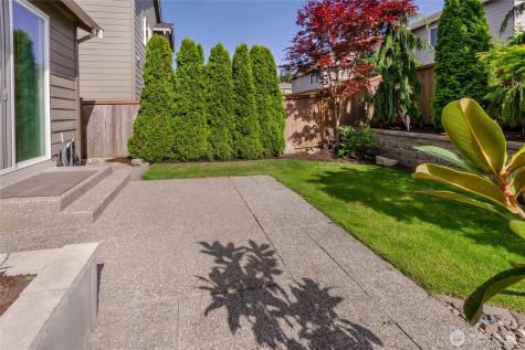 10582 191st Street E Puyallup WA 98374
