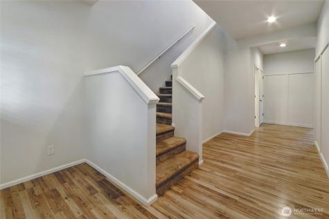 10582 191st Street E Puyallup WA 98374