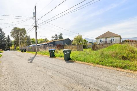 509 W 7th Street Port Angeles WA 98363