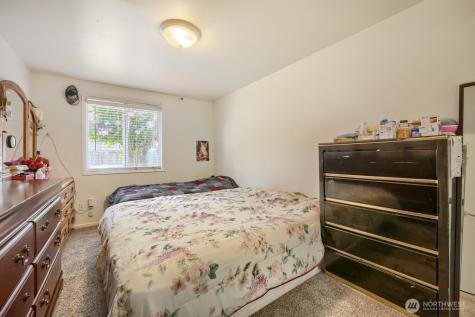 23205 125th Avenue SE Kent WA 98031