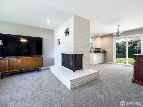 1909 Grove Street Marysville WA 98270