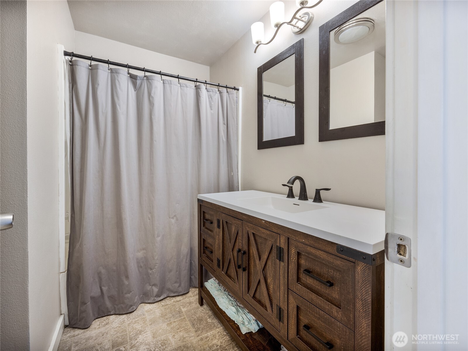 1909 Grove Street Marysville WA 98270
