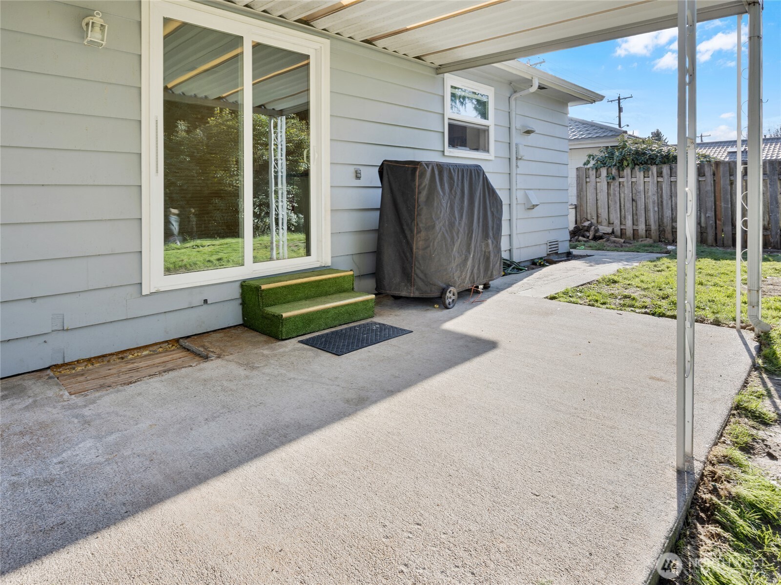 1909 Grove Street Marysville WA 98270