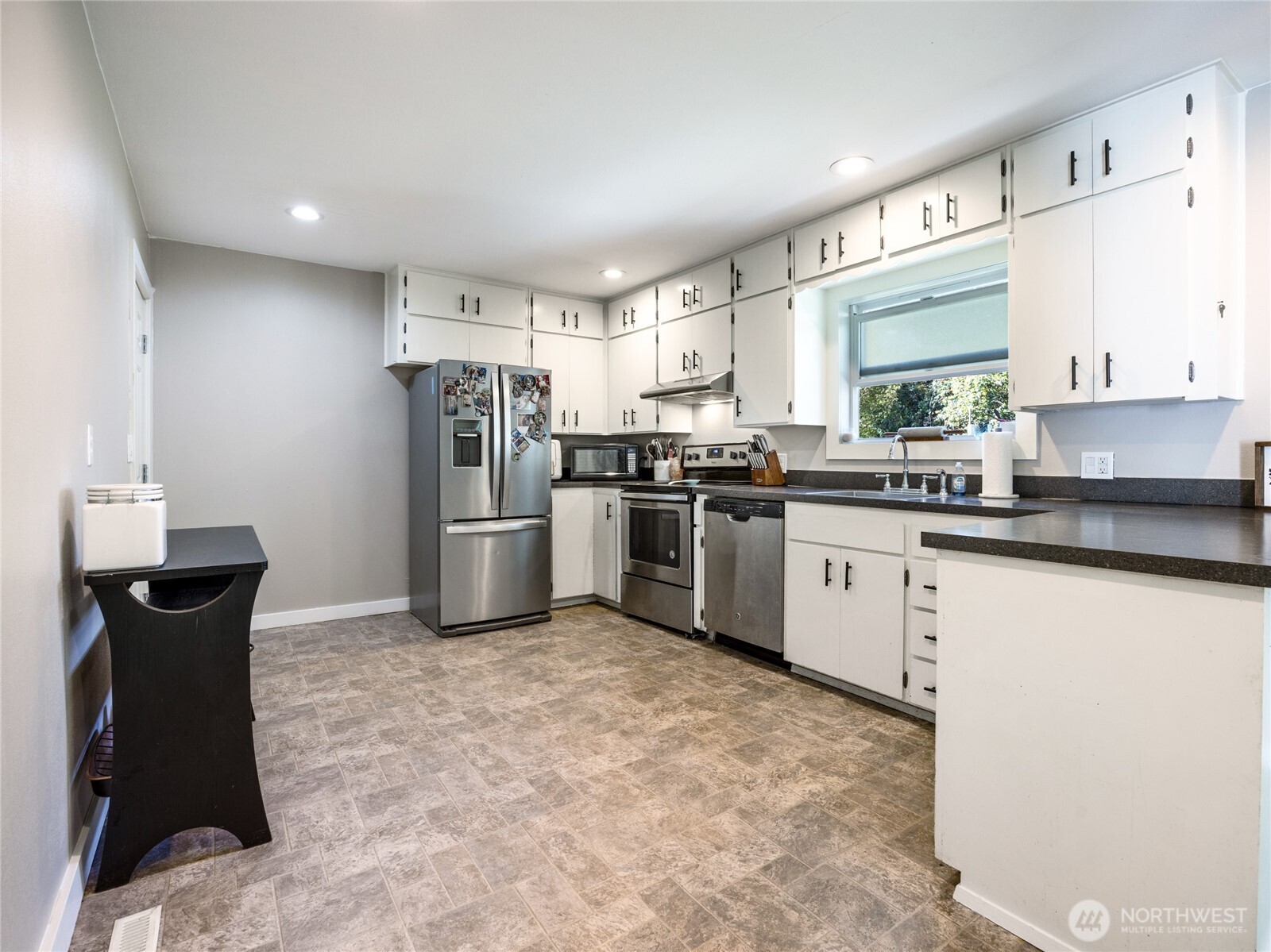 1909 Grove Street Marysville WA 98270
