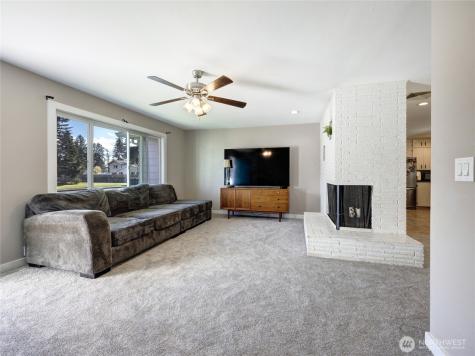 1909 Grove Street Marysville WA 98270