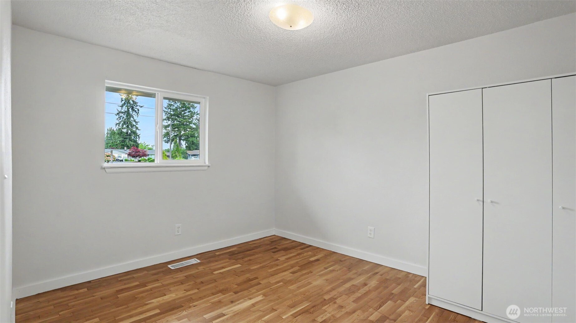 13920 10th Avenue E Tacoma WA 98445