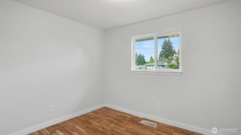 13920 10th Avenue E Tacoma WA 98445