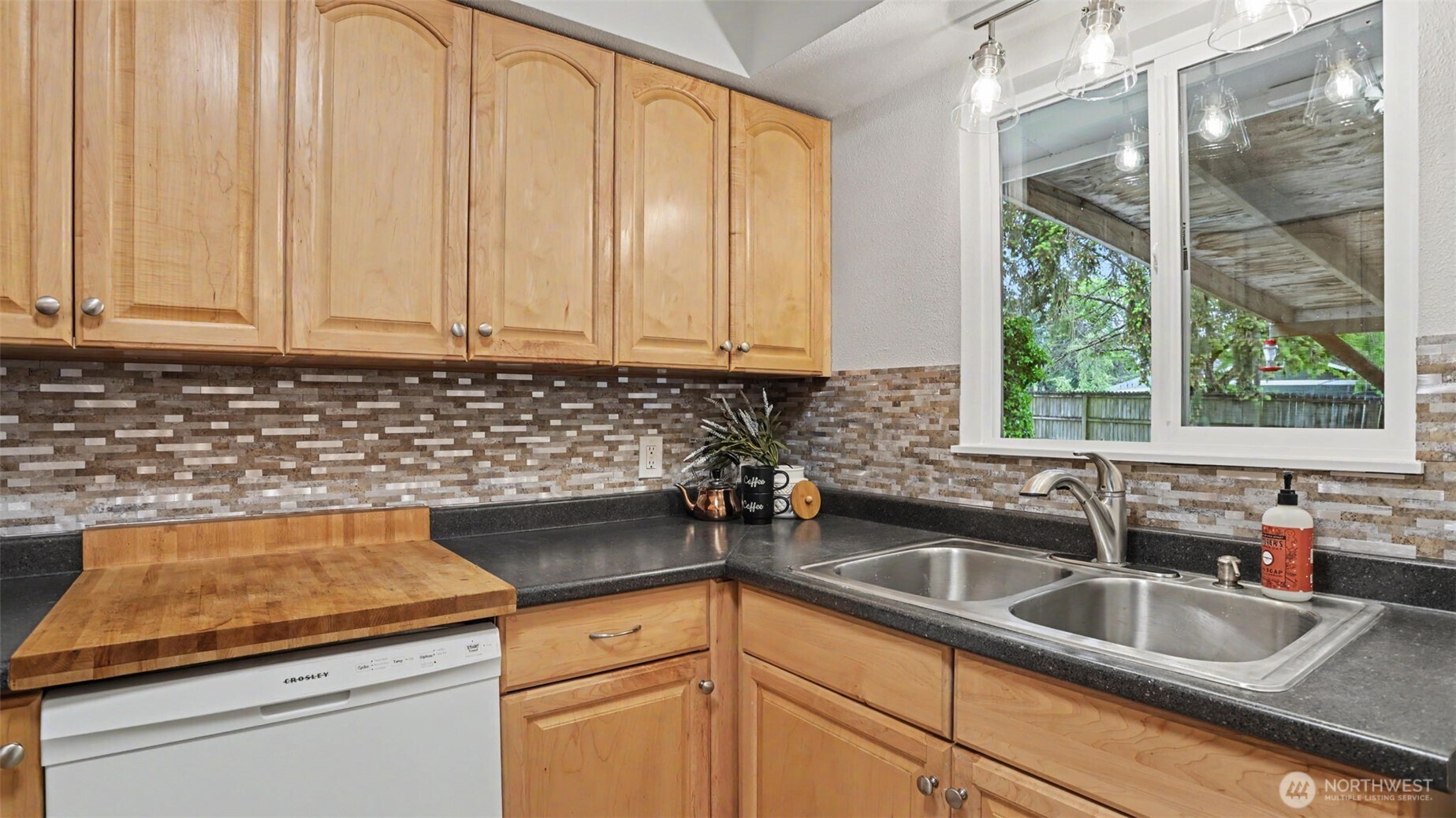 13920 10th Avenue E Tacoma WA 98445