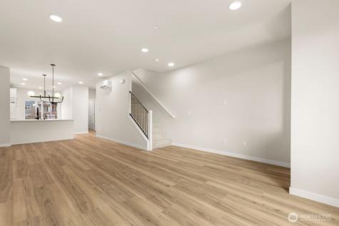 16823 Alder Way Lynnwood WA 98037
