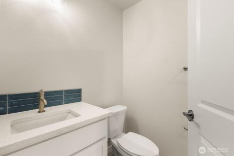 16823 Alder Way Lynnwood WA 98037