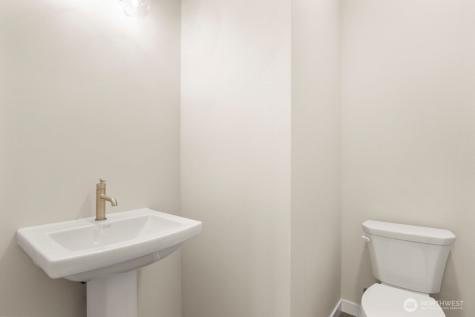 16823 Alder Way Lynnwood WA 98037