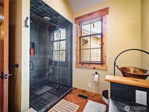 5814 Colockum Road Malaga WA 98828