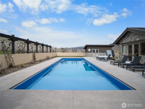 5814 Colockum Road Malaga WA 98828