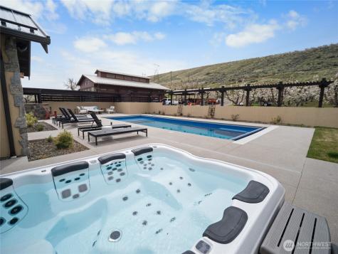 5814 Colockum Road Malaga WA 98828