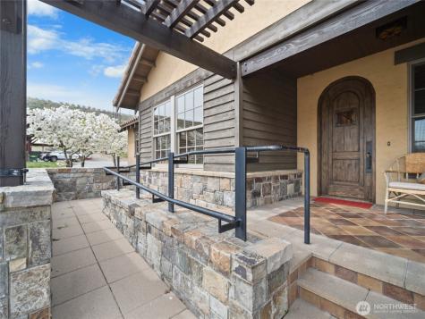 5814 Colockum Road Malaga WA 98828