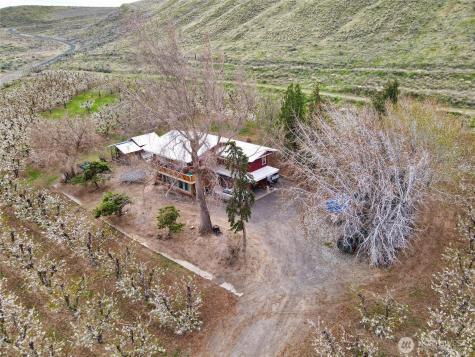 5814 Colockum Road Malaga WA 98828