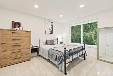 9741 NE White Horse Drive Kingston WA 98346