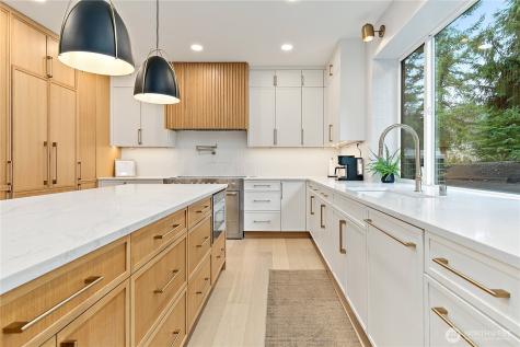 9741 NE White Horse Drive Kingston WA 98346