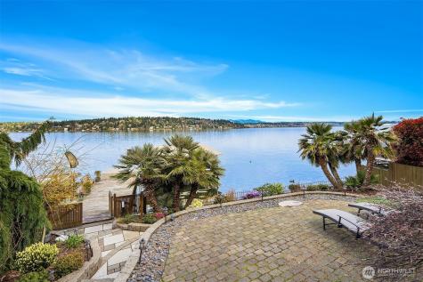 8418 Island Drive S Seattle WA 98118