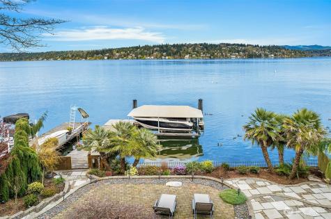 8418 Island Drive S Seattle WA 98118