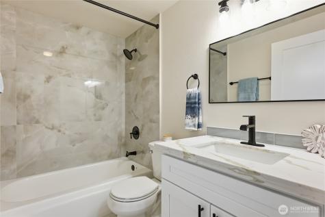 1220 N 137th Street Seattle WA 98133