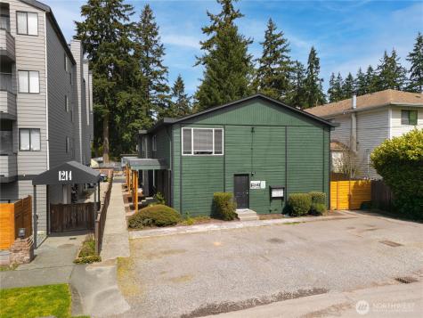 1220 N 137th Street Seattle WA 98133