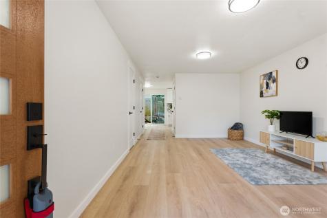 1220 N 137th Street Seattle WA 98133