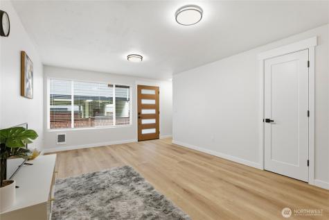 1220 N 137th Street Seattle WA 98133