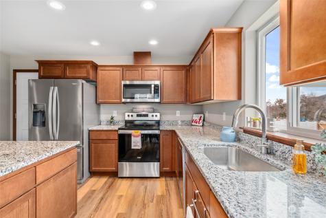 352 Hammond Lane Rock Island WA 98850