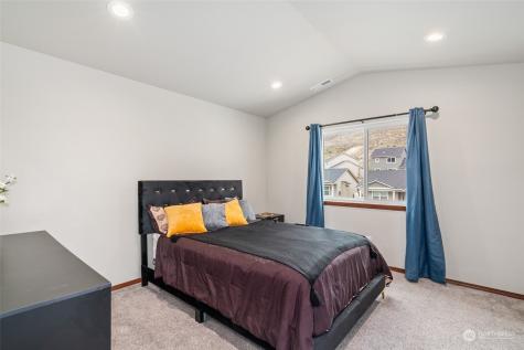 352 Hammond Lane Rock Island WA 98850