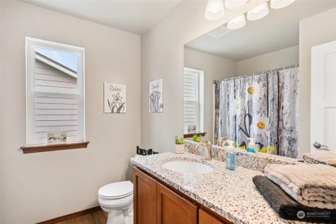 352 Hammond Lane Rock Island WA 98850