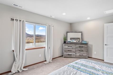 352 Hammond Lane Rock Island WA 98850