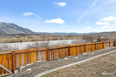 352 Hammond Lane Rock Island WA 98850