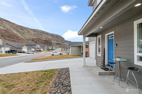 352 Hammond Lane Rock Island WA 98850