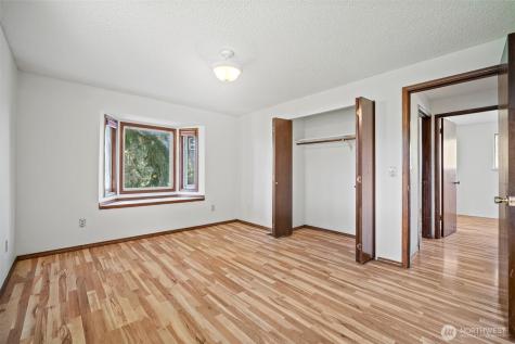 5860 Hawthorne Lane Ferndale WA 98248