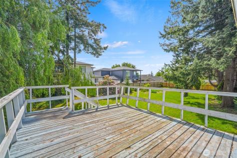 5860 Hawthorne Lane Ferndale WA 98248