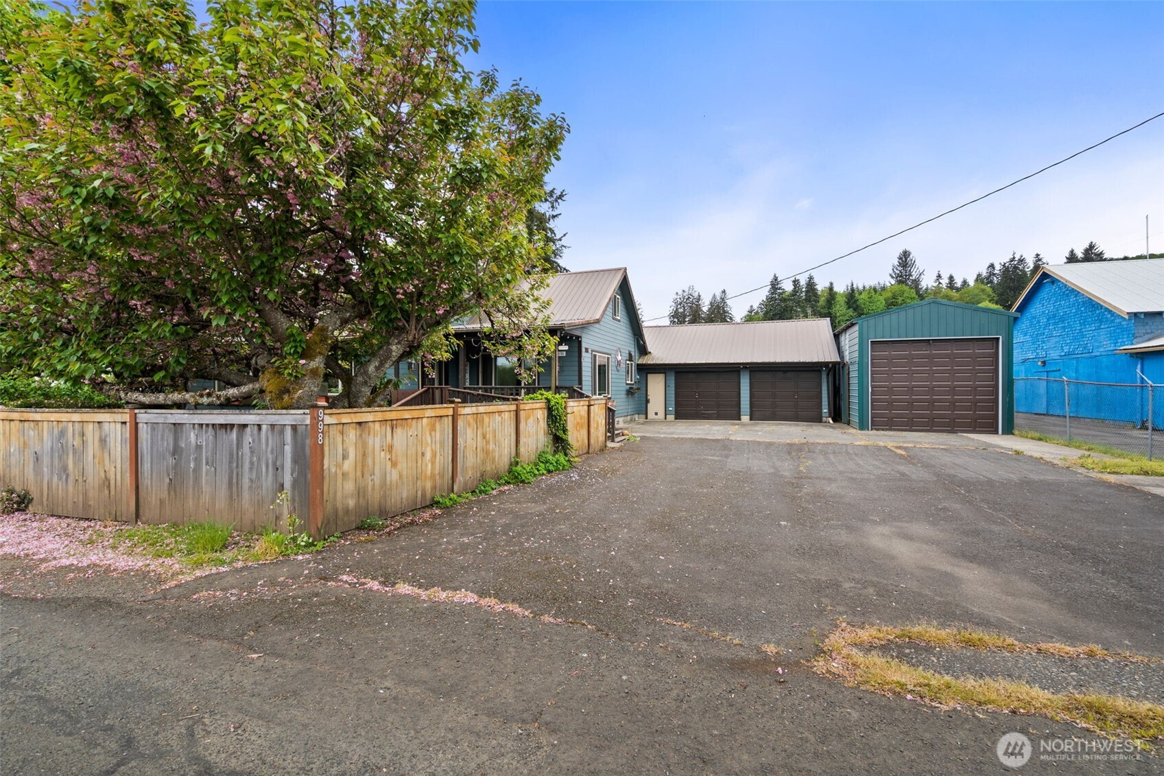 998 State Route 6 Raymond WA 98577
