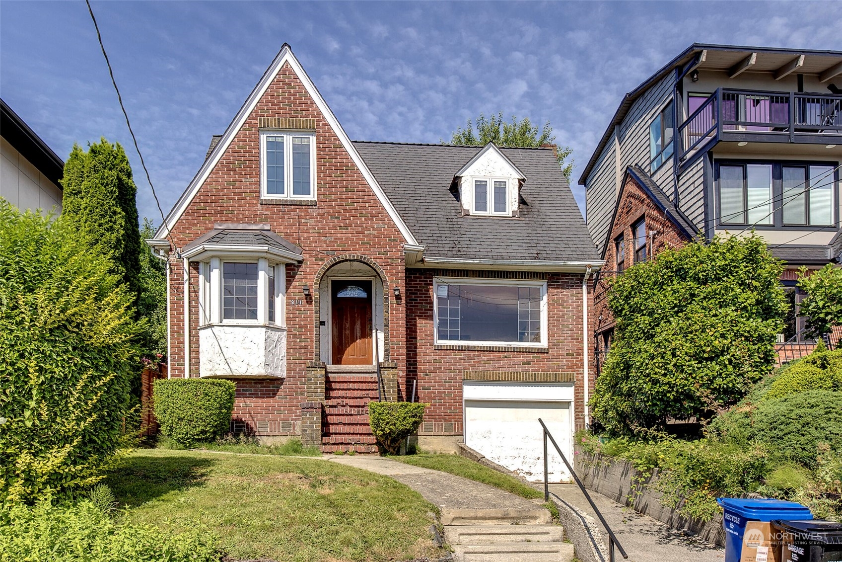 811 33rd Avenue S Seattle WA 98144