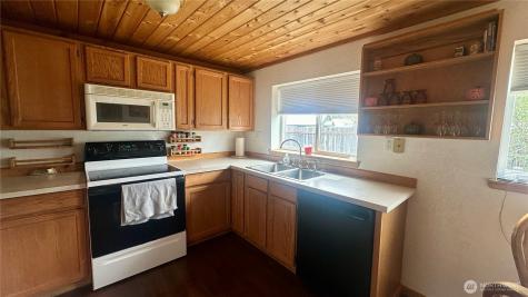 400 Bluff Street Winthrop WA 98862