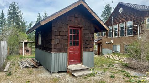 400 Bluff Street Winthrop WA 98862