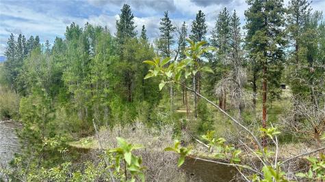 400 Bluff Street Winthrop WA 98862