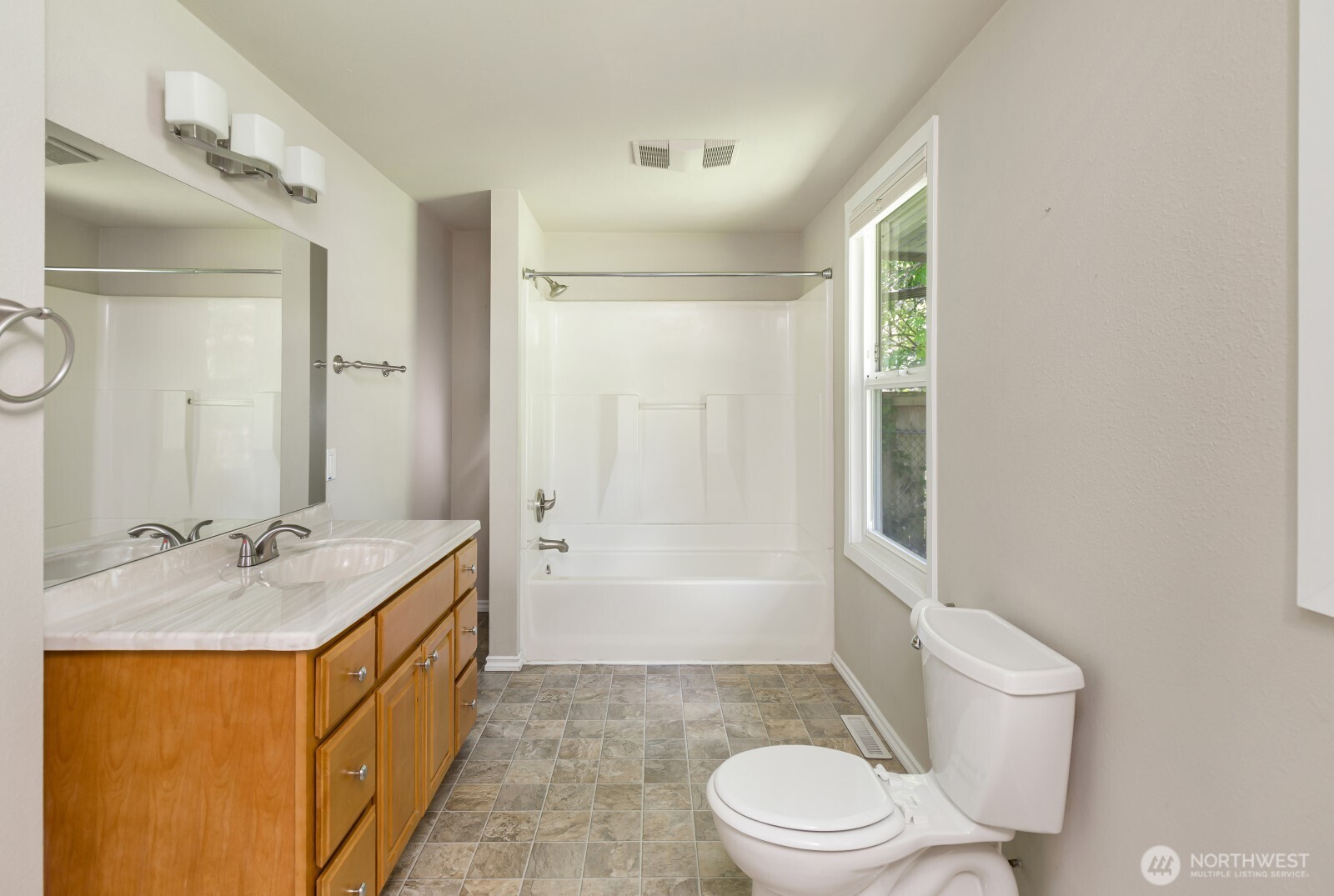 14028 Serene Way Lynnwood WA 98087