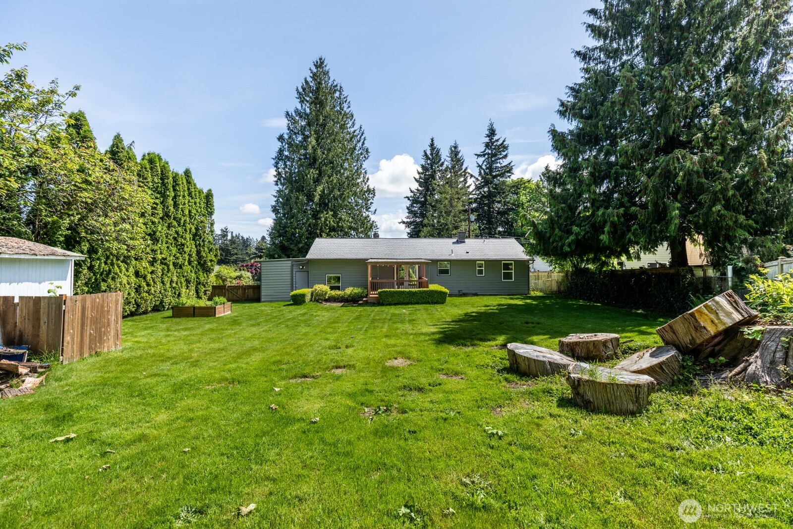 14028 Serene Way Lynnwood WA 98087