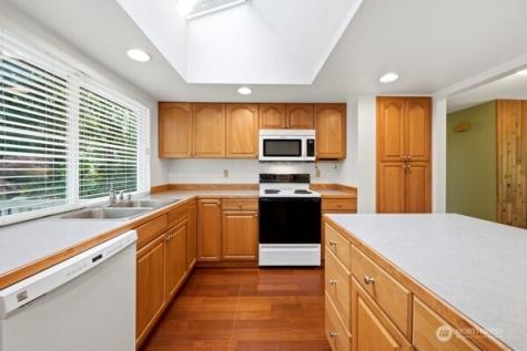 9215 NE 178th Street Bothell WA 98011