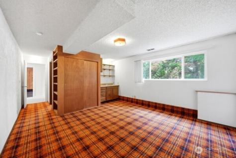 9215 NE 178th Street Bothell WA 98011